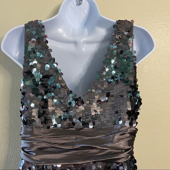 FOREVER 21 Beautiful Sequined Party Mini Prom Dress - Picture 7 of 14